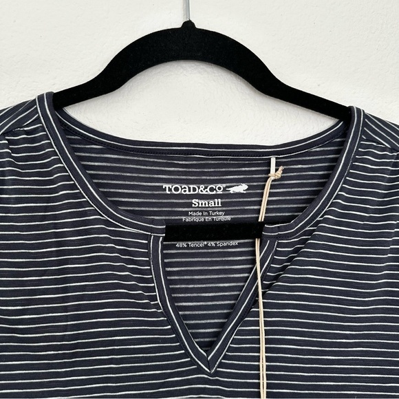 Toad & Co Tamara Tunic Top V Neck Navy Striped Size Small Women’s 3/4 Sleeves - Picture 11 of 11